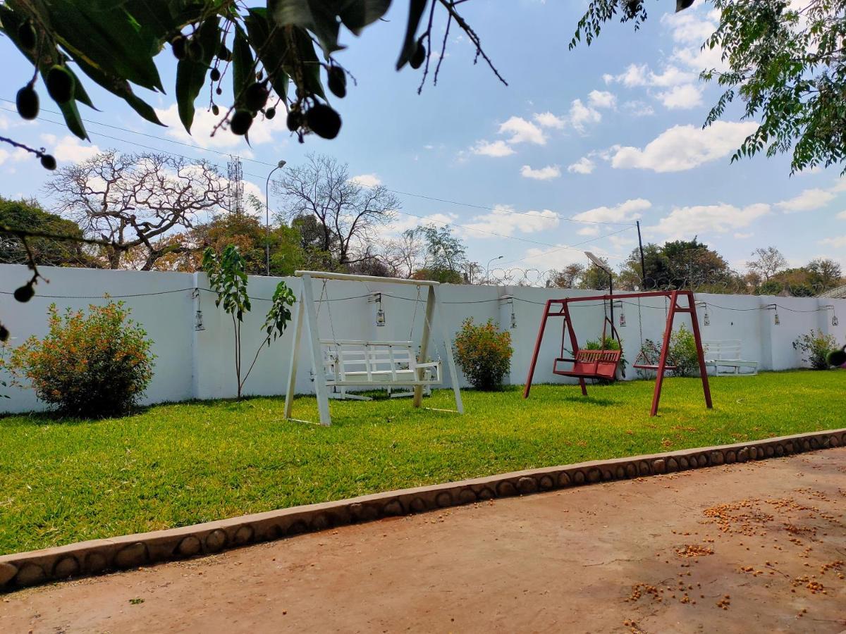Golden Days Lodge Livingstone Kültér fotó